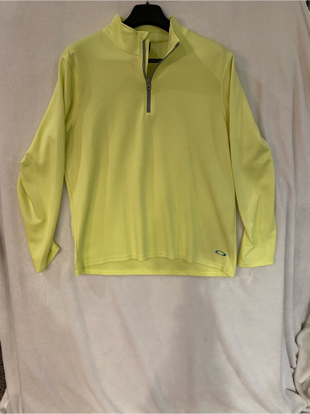 Oakley Men’s Neon Yellow Quarter-Zip Performance Golf Pullover